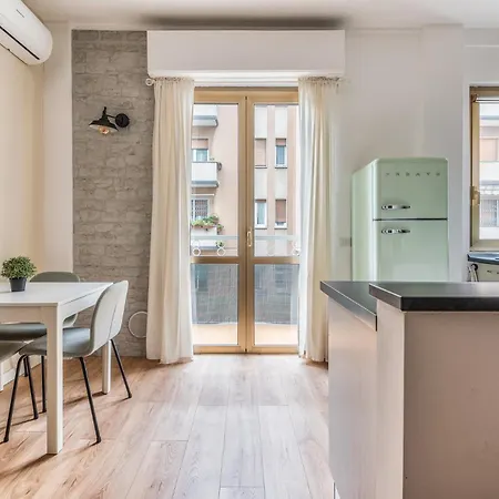 4 Pax Wi-Fi Milano Lorenteggio Exterior photo