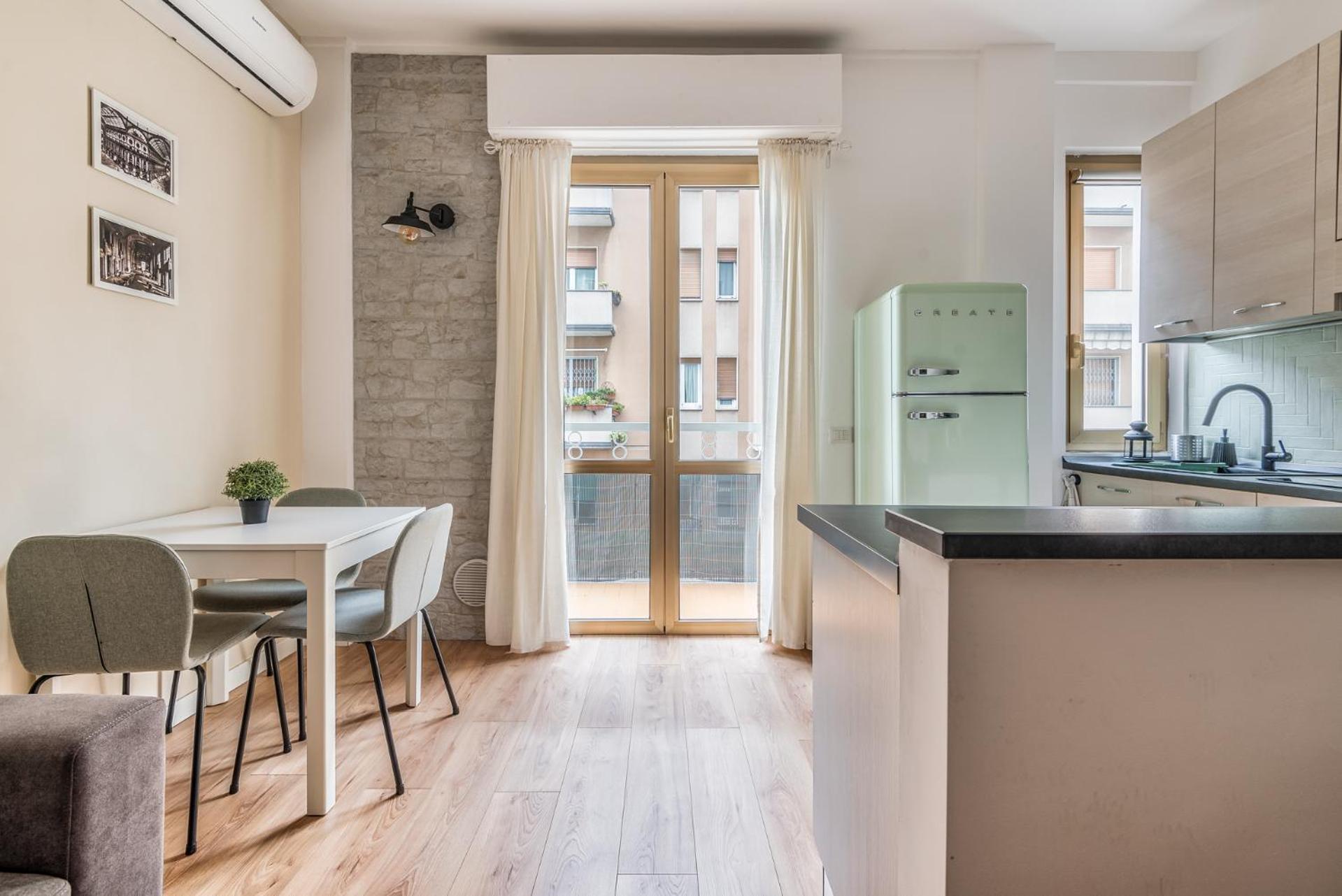 Apartamento 4 Pax Wi-fi Lorenteggio Milán